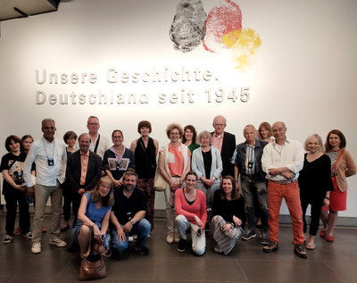 Nach der Führung, Photo: Erhard Schoppert-Moering.